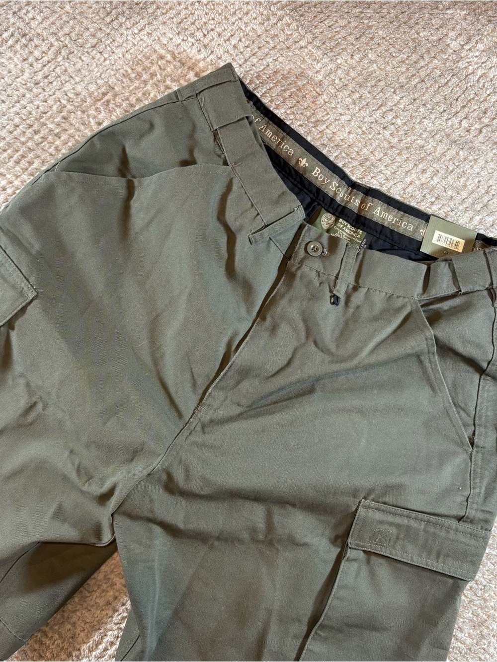 NWT Boy Scouts of America Men’s 34 Relaxed Convertible Cargo Work Pants Unhemmed